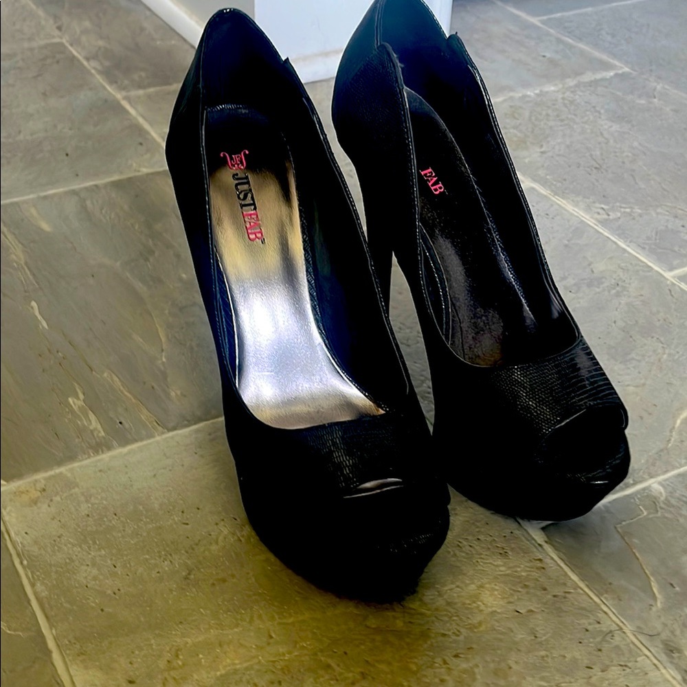 JustFab Elegant Black Peep Toe Heels